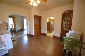 2366 Indianola Ave