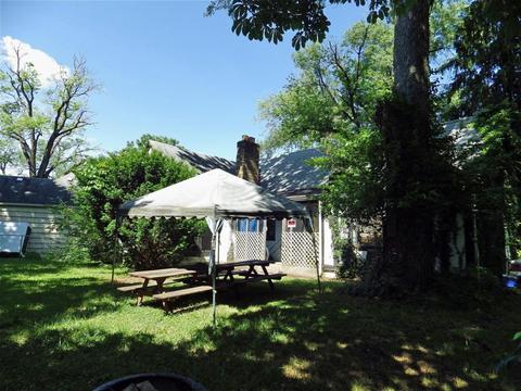 817 Sunbury Rd