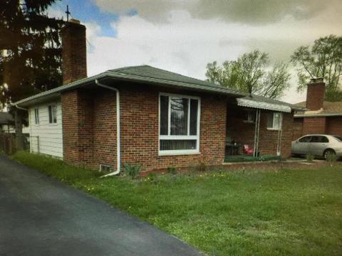 1105 Bulen Ave