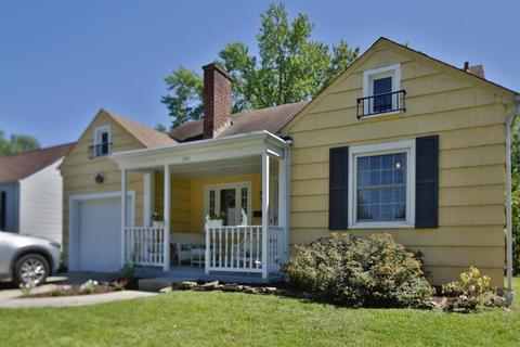 382 E Royal Forest Blvd