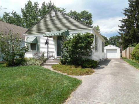 382 E Royal Forest Blvd