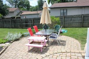 For Sale: 323 Northridge Rd Columbus, OH 43214