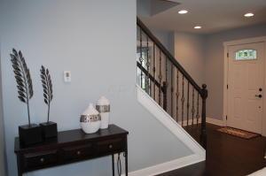 For Sale: 2912 Zollinger Rd Columbus, OH 43221