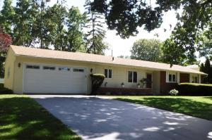 For Sale: 1415 Kirkley Rd Columbus, OH 43221