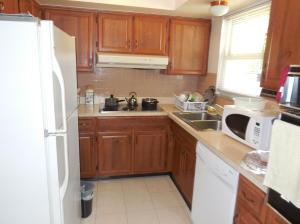 For Sale: 4300 E Mound St Columbus, OH 43227