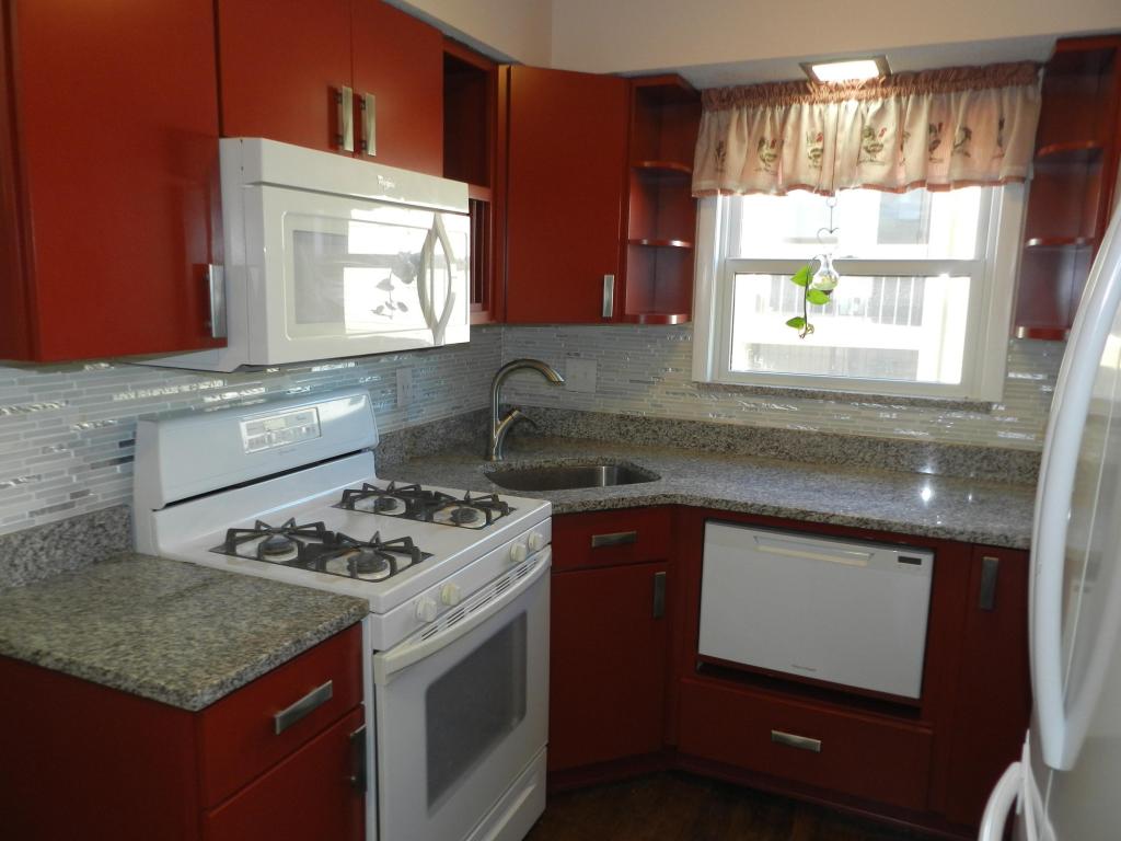 156 Evergreen Ter