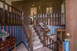 For Sale: 1800 Demorest Rd Columbus, OH 43228