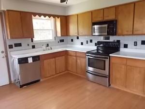 For Sale: 6375 Ambleside Dr Columbus, OH 43229