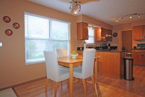 4912 Whisper Cove Ct
