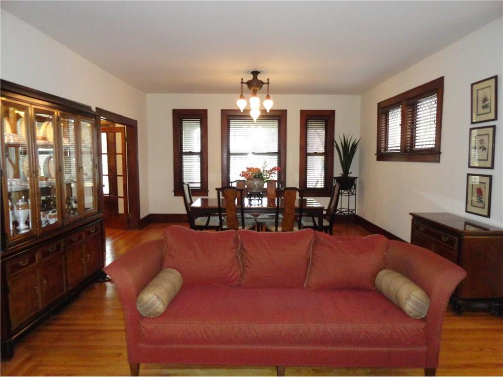 221 E Chillicothe