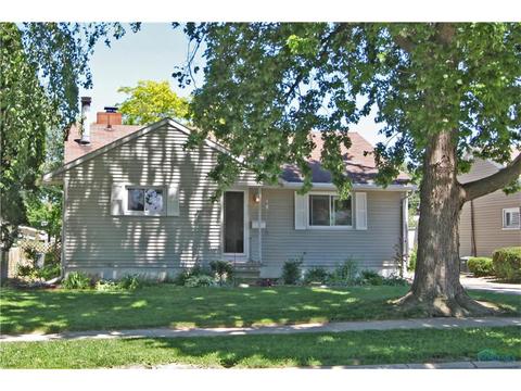 222 Sackett St