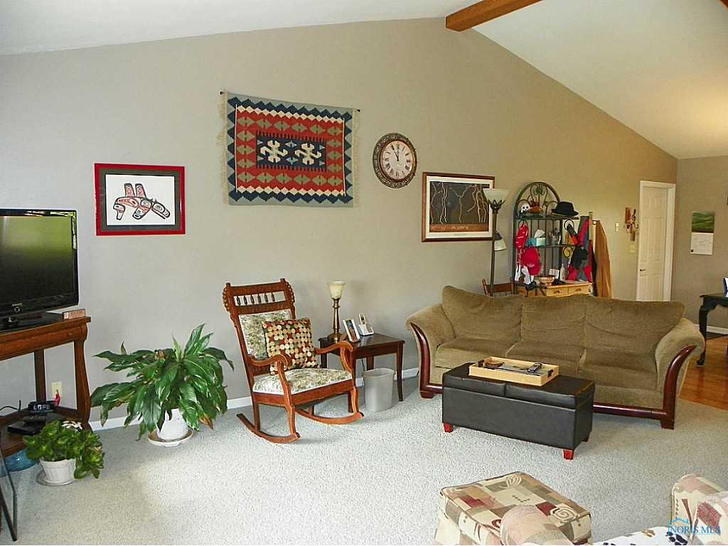 207 Misty Ln