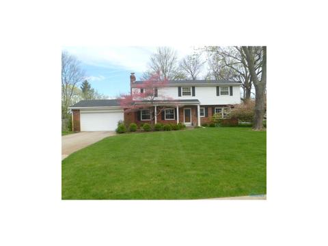 6920 Fredericksburg Dr