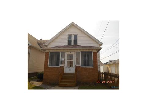 328 E Oakland St