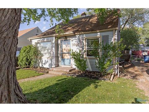 3844 Woodmont Rd