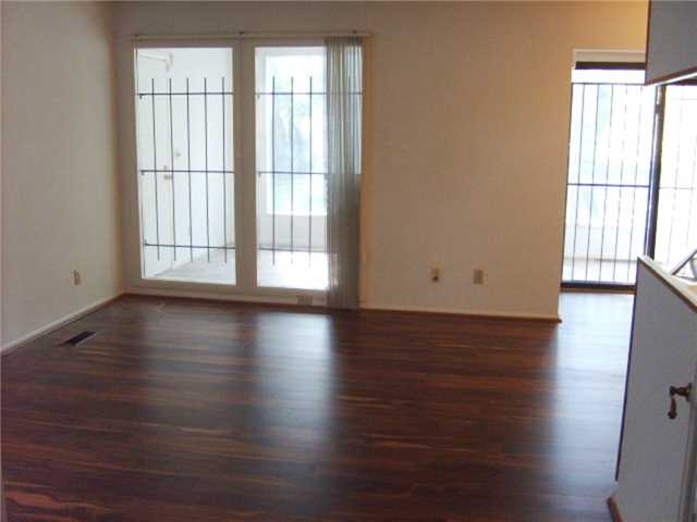 4043 Angola Rd