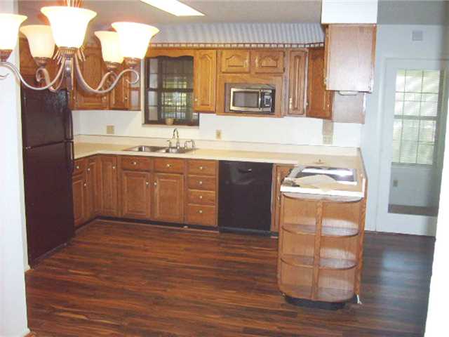 4043 Angola Rd