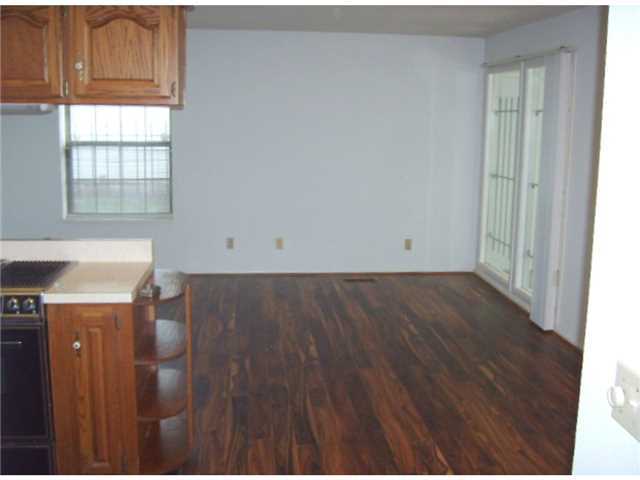 4043 Angola Rd
