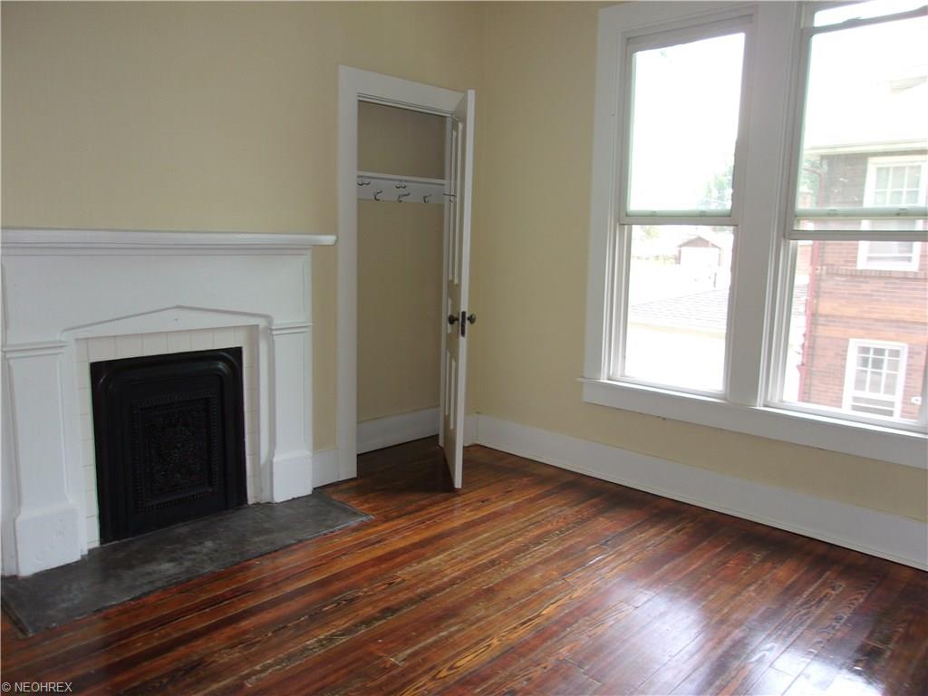 For Sale: 460 Sheridan St Zanesville, OH 43701