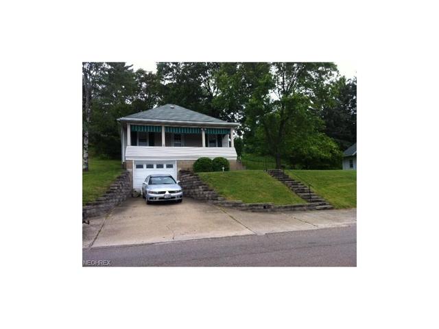 812 N 12 St