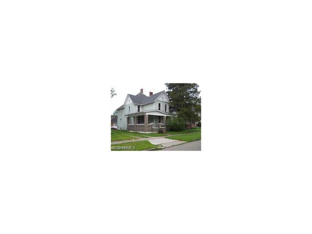 218 E Russell Ave