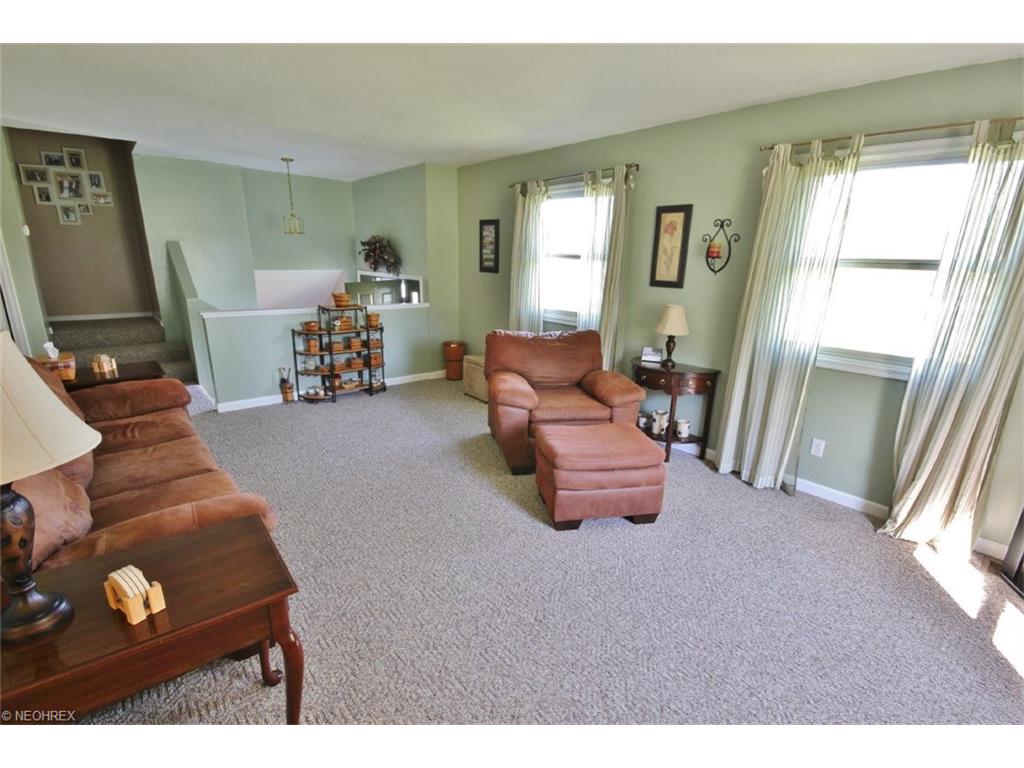 For Sale: 609 Adams St Dresden, OH 43821