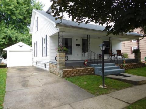 113 E Railroad St