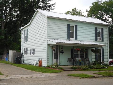 113 E Railroad St