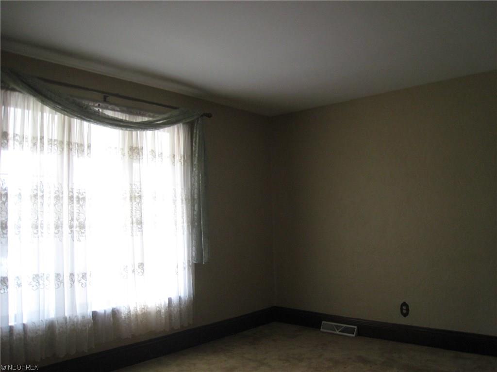 705 Riverside Ave