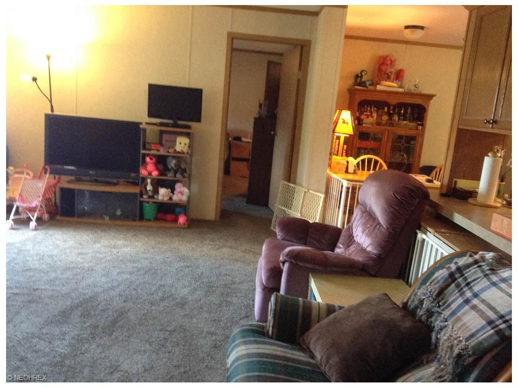 For Sale: 67330 S Ebbert Rd Saint Clairsville, OH 43950