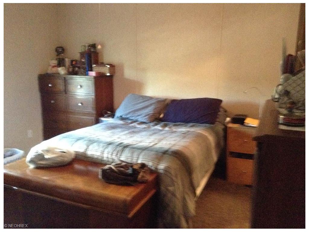 For Sale: 67330 S Ebbert Rd Saint Clairsville, OH 43950