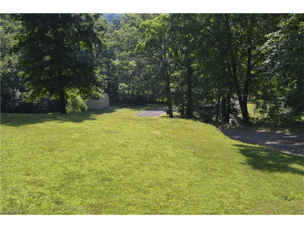 For Sale: 14950 Torma Rd Wellsville, OH 43968
