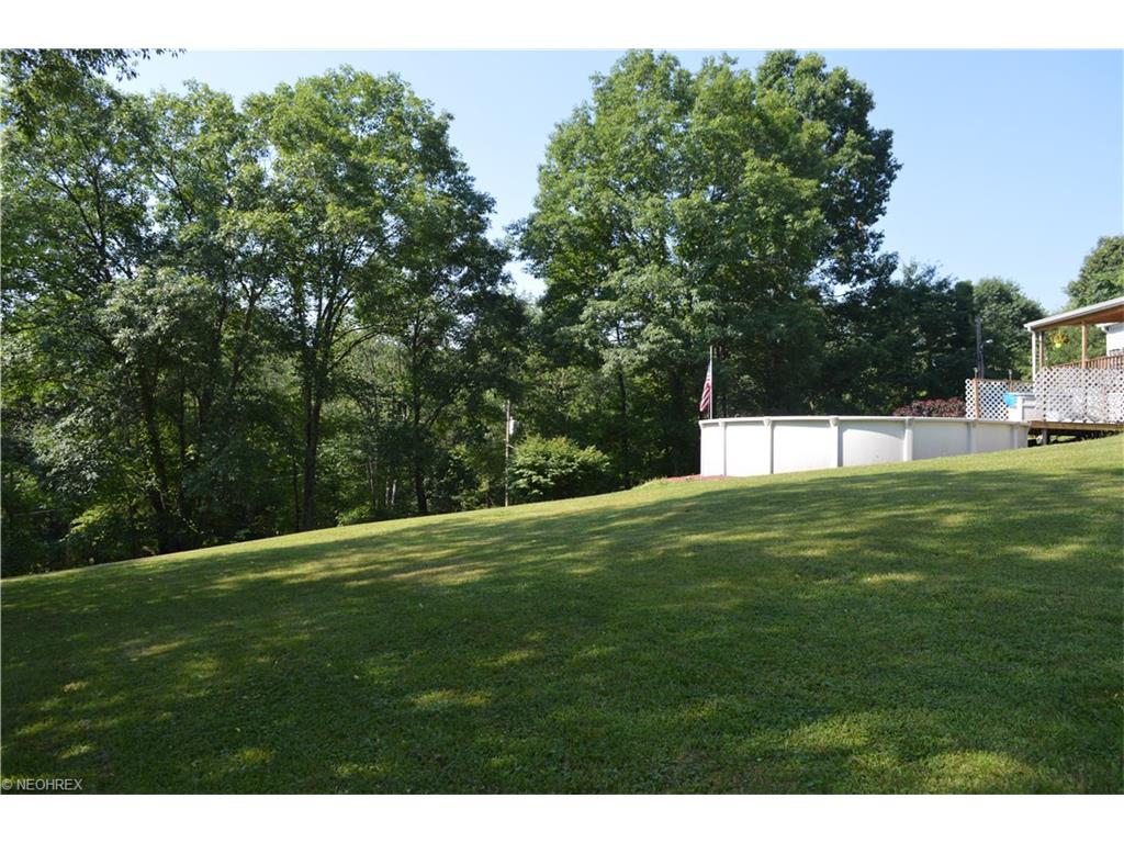 For Sale: 14950 Torma Rd Wellsville, OH 43968