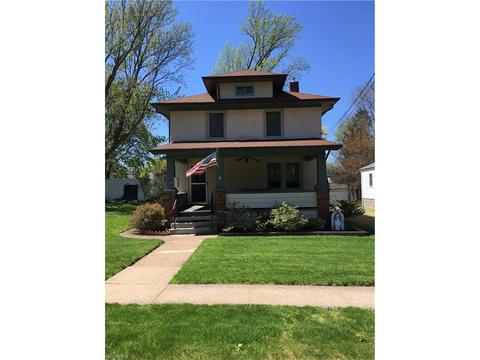 779 Valley Dr