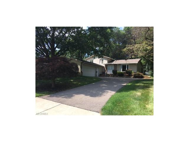 779 Valley Dr