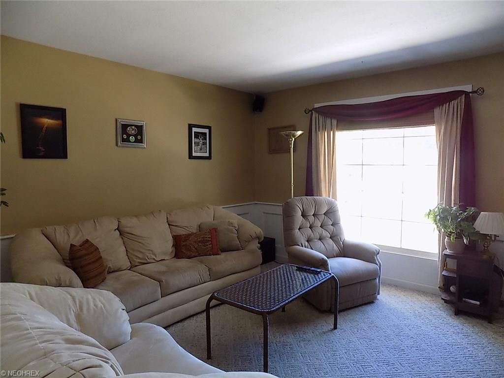 For Sale: 764 Tarry Ln Amherst, OH 44001