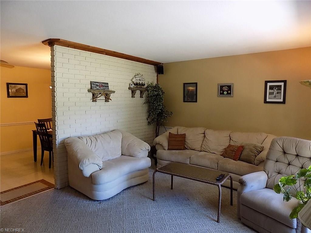 For Sale: 764 Tarry Ln Amherst, OH 44001