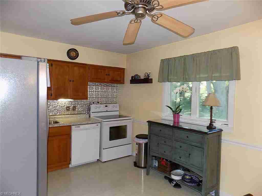 For Sale: 764 Tarry Ln Amherst, OH 44001