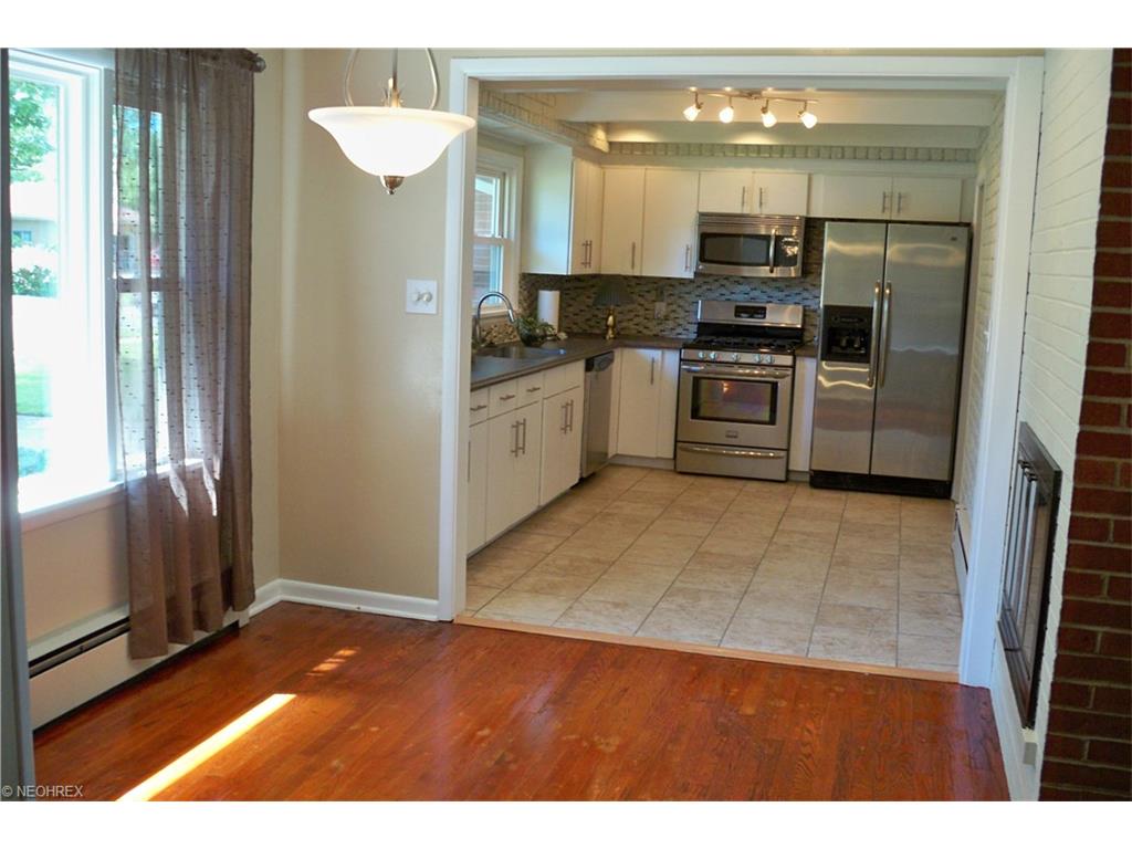 For Sale: 1218 Norwood Dr Ashtabula, OH 44004