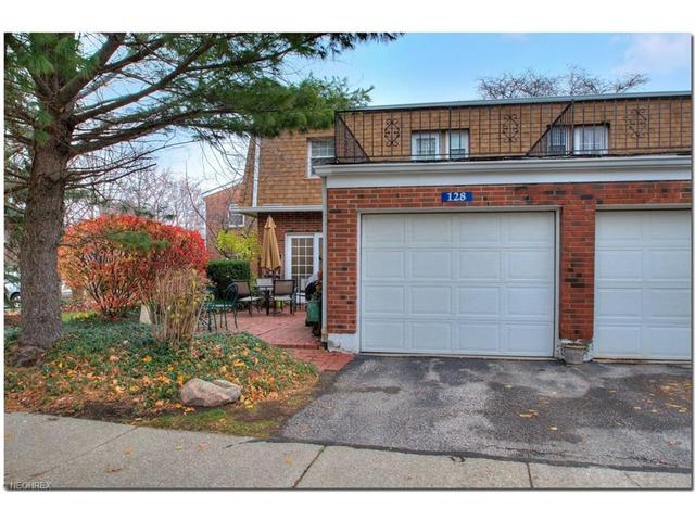 128 Shakespeare Ln