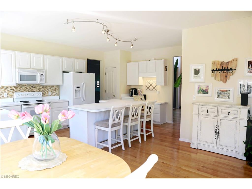 For Sale: 36134 N Park Dr Avon, OH 44011
