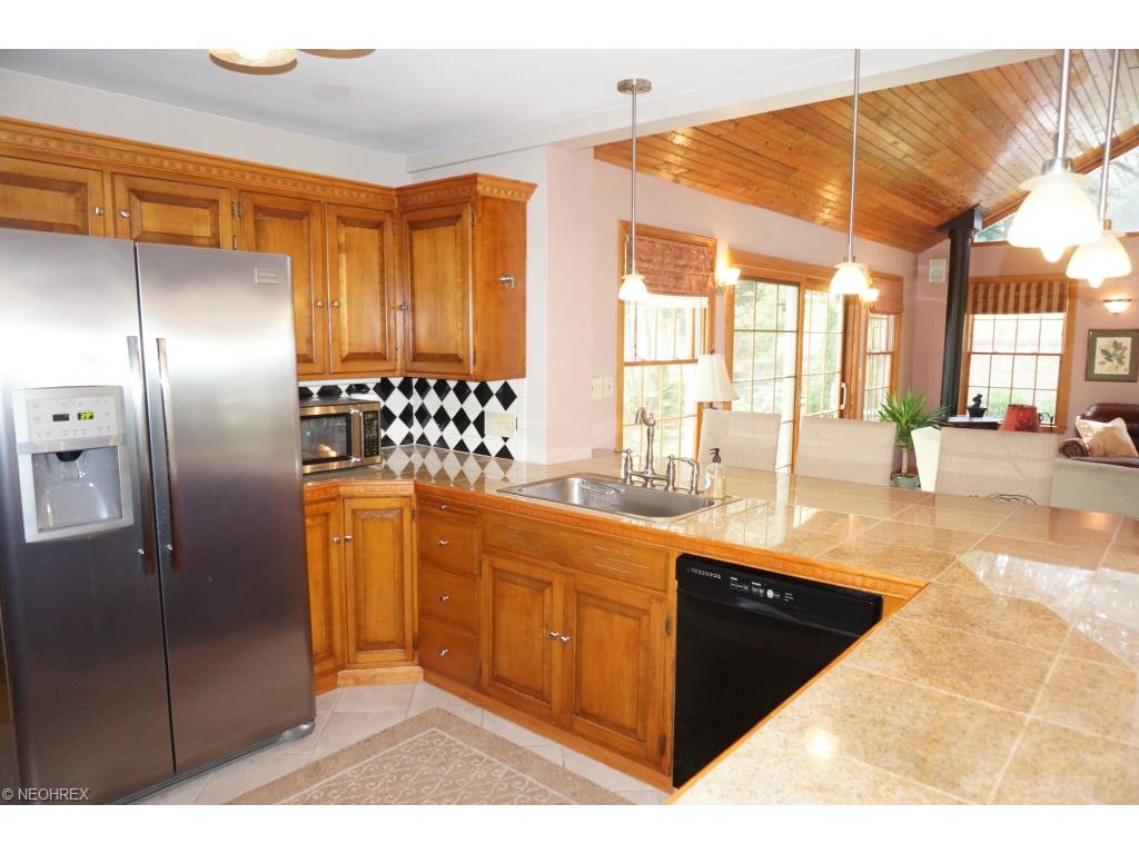 111 Waverly Ln