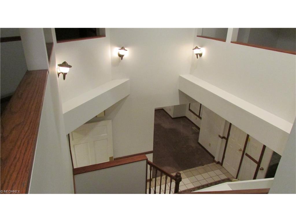 17822 Geauga Lake Rd