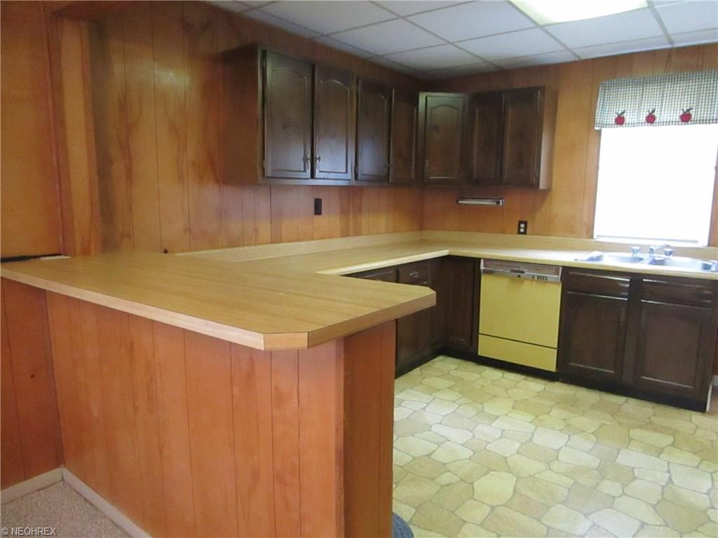 For Sale: 413 Main St Conneaut, OH 44030