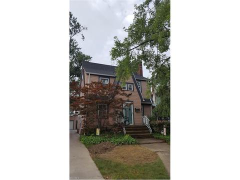 320 Stanford Ave