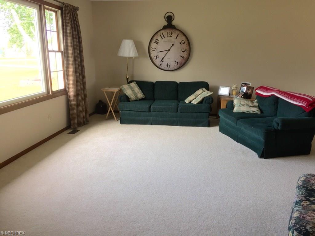 For Sale: 42895 Telegraph Rd Elyria, OH 44035