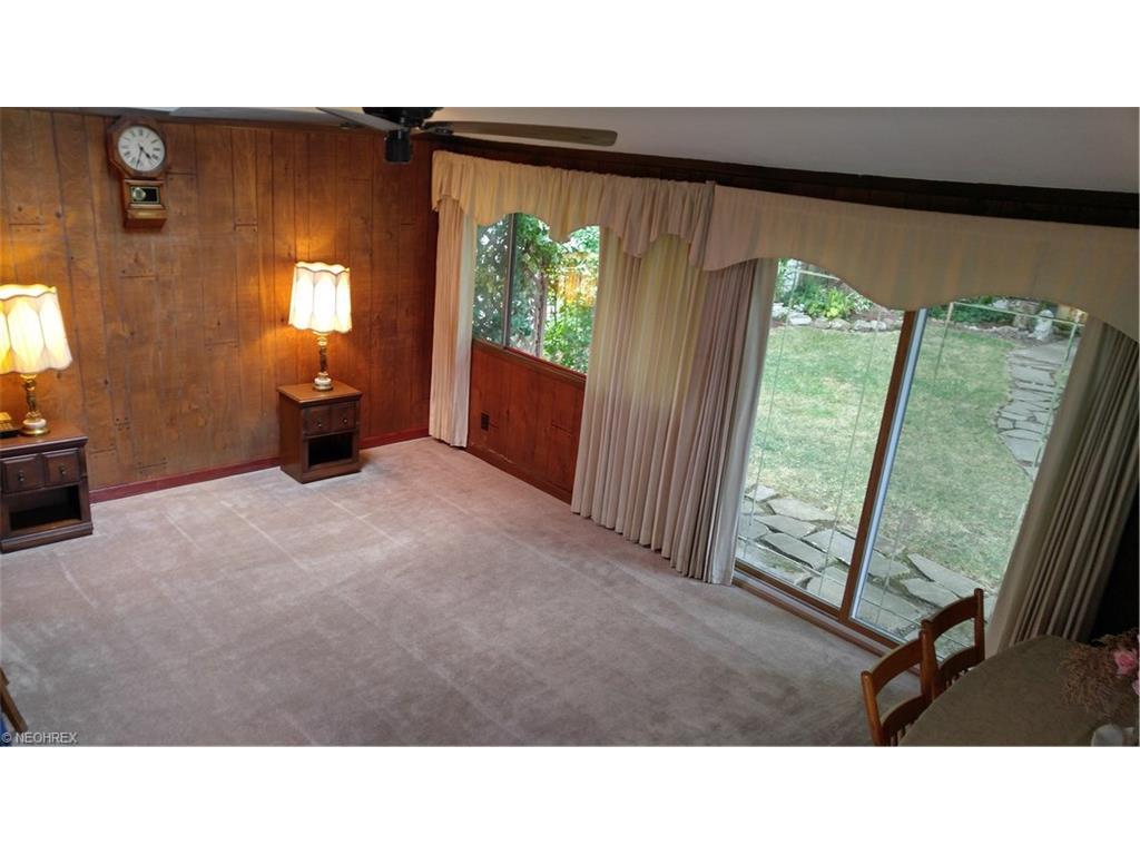 For Sale: 165 Brandtson Ave Elyria, OH 44035
