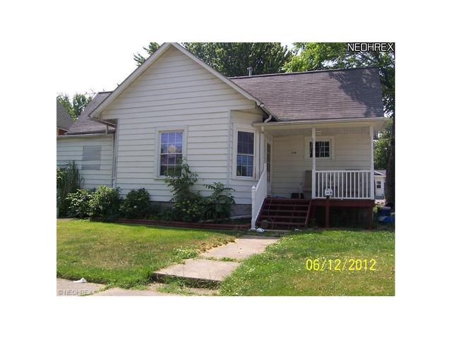117 W River Rd N