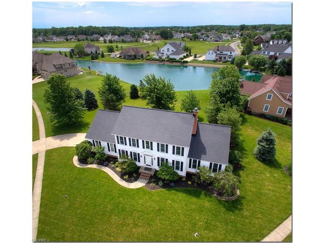 15885 Highland Dr