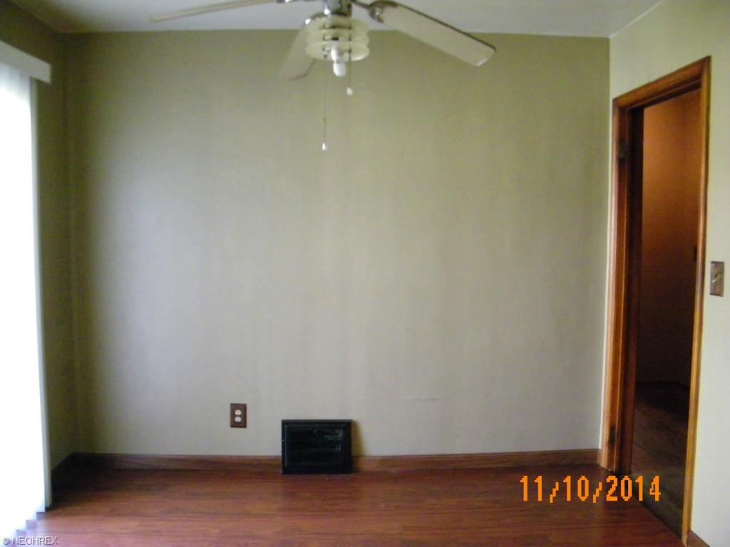 329 Illinois Ave, Lorain OH 44052